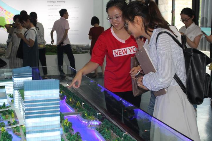 说明: //stc-new.8531.cn/assets/20180614/1528941390141_5b21cb4e159bb81749ce50f2.jpeg